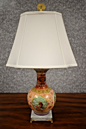 Chinese porcelain vase - 23",